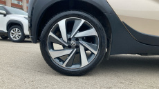 Toyota Aygo X 1.0 VVT-i Edge 5dr Auto Petrol Hatchback